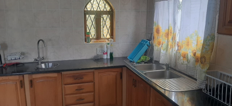 4 Bedroom Property for Sale in Sea Park KwaZulu-Natal
