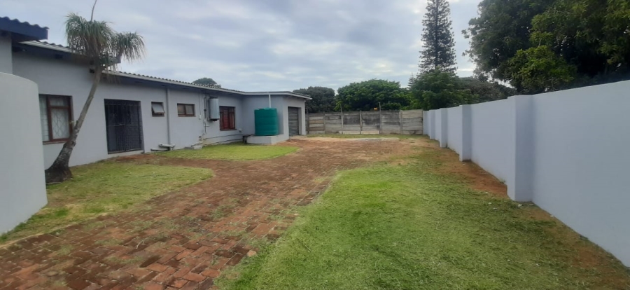 4 Bedroom Property for Sale in Sea Park KwaZulu-Natal