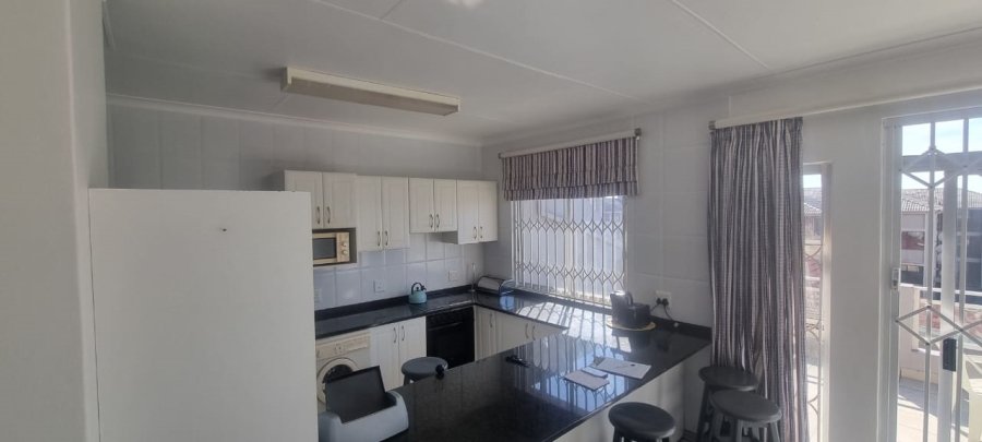 3 Bedroom Property for Sale in St Michaels On Sea KwaZulu-Natal