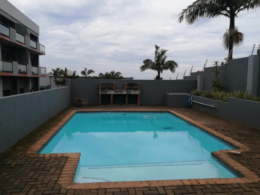 2 Bedroom Property for Sale in Uvongo KwaZulu-Natal