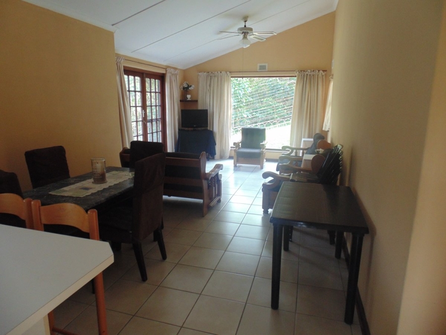 2 Bedroom Property for Sale in Hibberdene KwaZulu-Natal