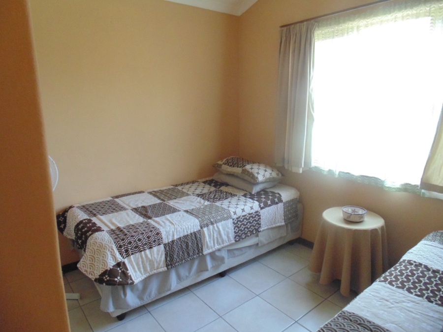 2 Bedroom Property for Sale in Hibberdene KwaZulu-Natal
