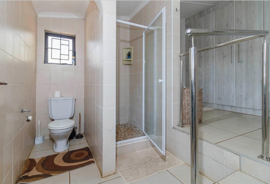 3 Bedroom Property for Sale in Waterfall KwaZulu-Natal