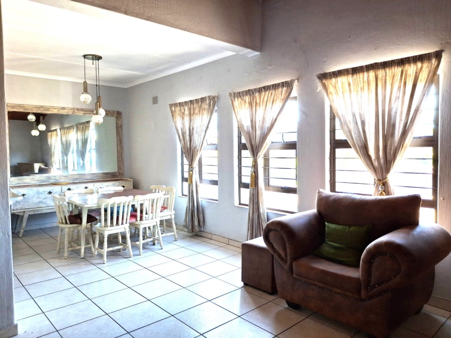 2 Bedroom Property for Sale in Port Edward KwaZulu-Natal