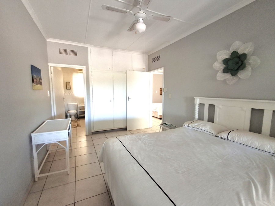 2 Bedroom Property for Sale in Port Edward KwaZulu-Natal