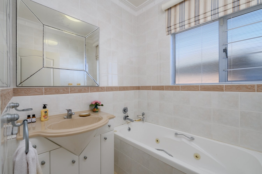 4 Bedroom Property for Sale in Shelly Beach KwaZulu-Natal