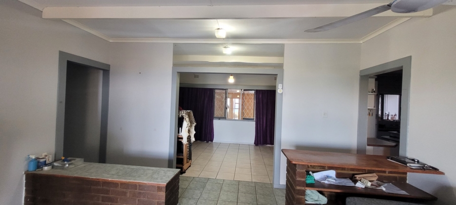 3 Bedroom Property for Sale in Sea Park KwaZulu-Natal