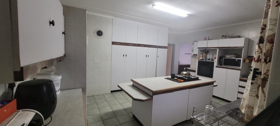 3 Bedroom Property for Sale in Sea Park KwaZulu-Natal