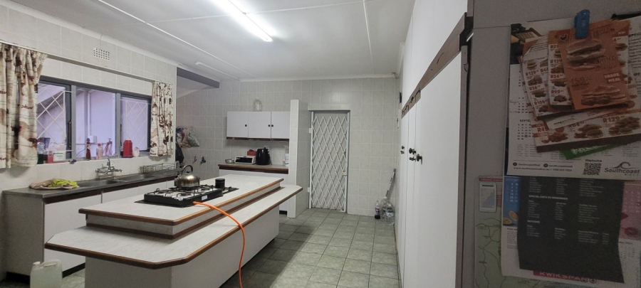 3 Bedroom Property for Sale in Sea Park KwaZulu-Natal