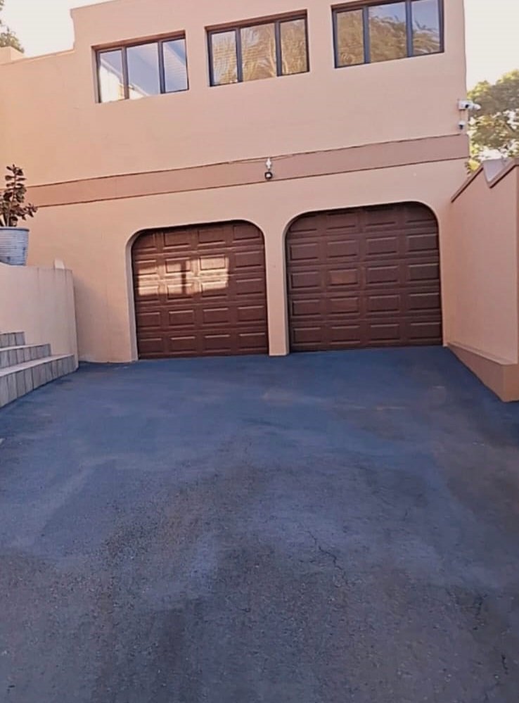 4 Bedroom Property for Sale in La Lucia KwaZulu-Natal