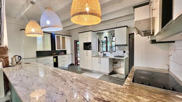 4 Bedroom Property for Sale in Uvongo KwaZulu-Natal