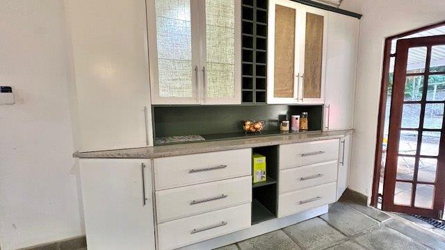 4 Bedroom Property for Sale in Uvongo KwaZulu-Natal