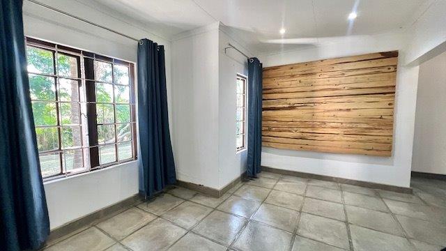 4 Bedroom Property for Sale in Uvongo KwaZulu-Natal