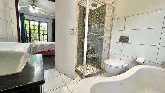 4 Bedroom Property for Sale in Uvongo KwaZulu-Natal