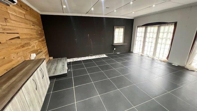 4 Bedroom Property for Sale in Uvongo KwaZulu-Natal