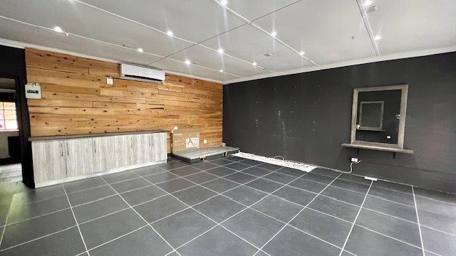 4 Bedroom Property for Sale in Uvongo KwaZulu-Natal