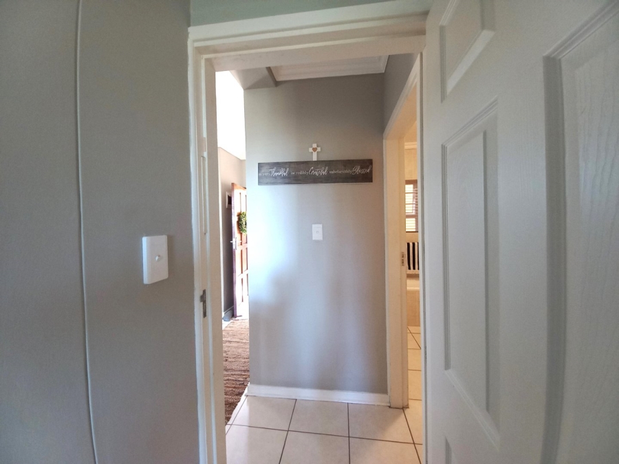 2 Bedroom Property for Sale in Sea Park KwaZulu-Natal