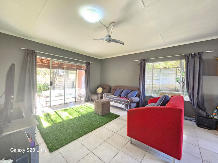 2 Bedroom Property for Sale in Aviary Hill KwaZulu-Natal
