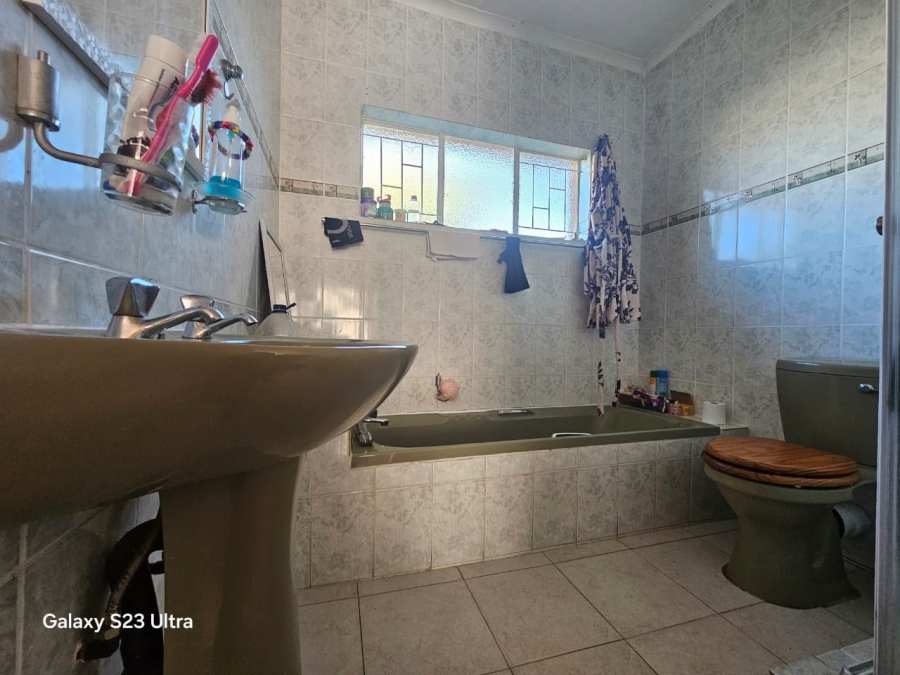 2 Bedroom Property for Sale in Aviary Hill KwaZulu-Natal