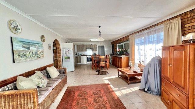 3 Bedroom Property for Sale in Uvongo KwaZulu-Natal
