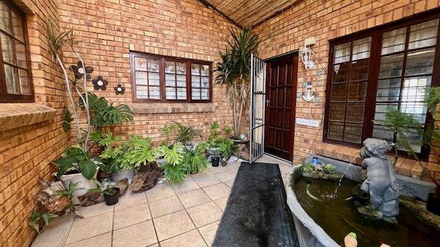 3 Bedroom Property for Sale in Uvongo KwaZulu-Natal