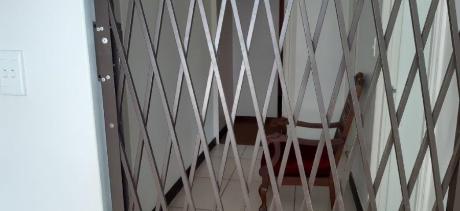 6 Bedroom Property for Sale in Woodgrange KwaZulu-Natal
