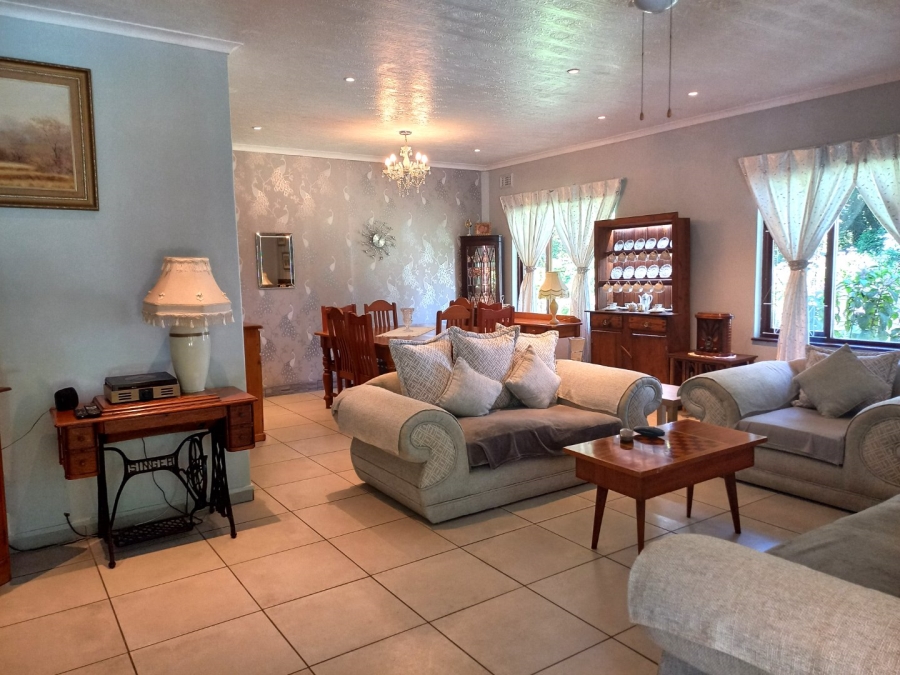 4 Bedroom Property for Sale in Umtentweni KwaZulu-Natal