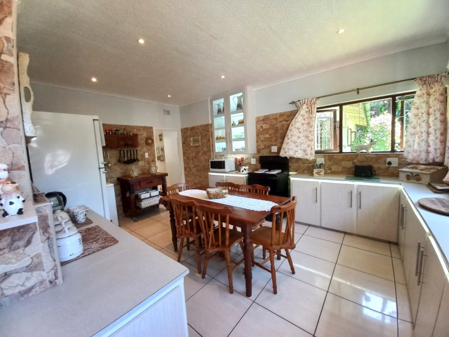 4 Bedroom Property for Sale in Umtentweni KwaZulu-Natal