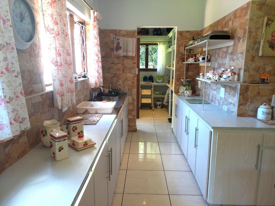 4 Bedroom Property for Sale in Umtentweni KwaZulu-Natal