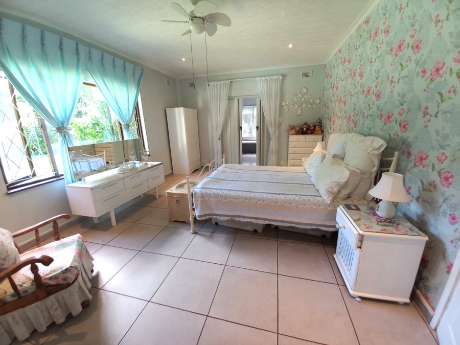 4 Bedroom Property for Sale in Umtentweni KwaZulu-Natal