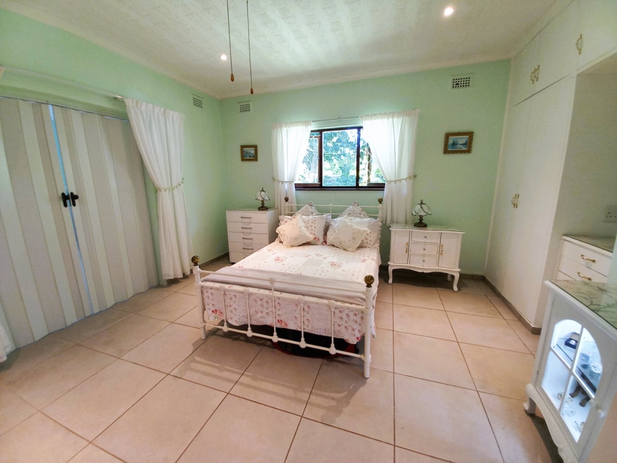 4 Bedroom Property for Sale in Umtentweni KwaZulu-Natal