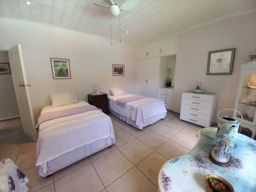4 Bedroom Property for Sale in Umtentweni KwaZulu-Natal