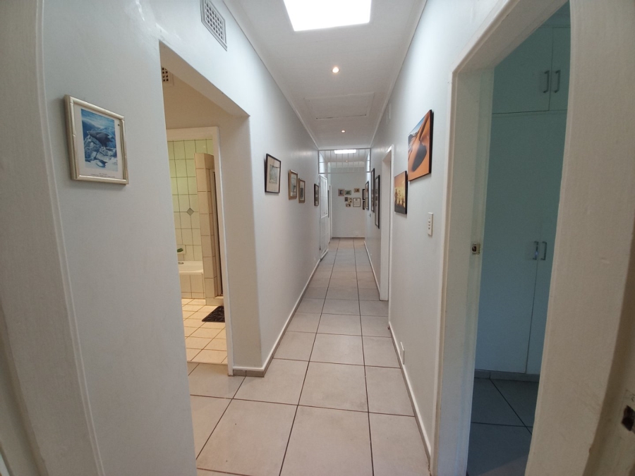 4 Bedroom Property for Sale in Umtentweni KwaZulu-Natal