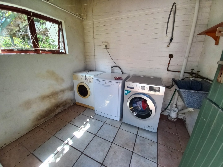 4 Bedroom Property for Sale in Umtentweni KwaZulu-Natal