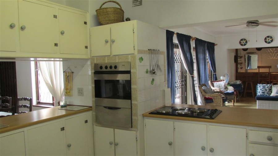 7 Bedroom Property for Sale in Marina Beach KwaZulu-Natal