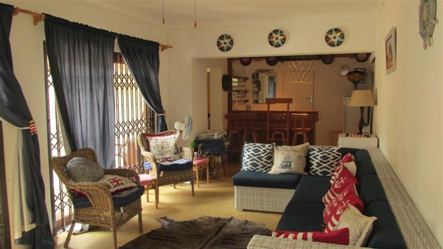 7 Bedroom Property for Sale in Marina Beach KwaZulu-Natal