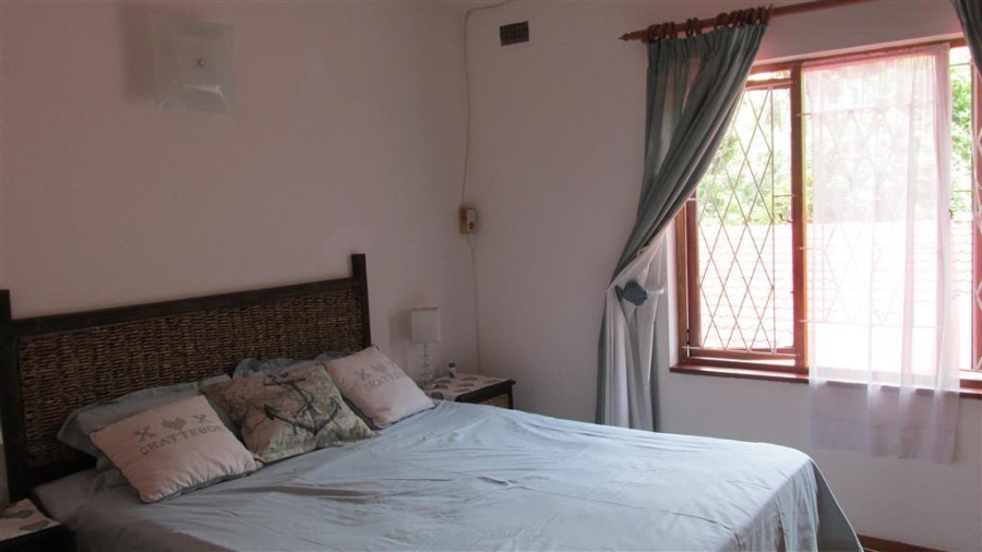7 Bedroom Property for Sale in Marina Beach KwaZulu-Natal