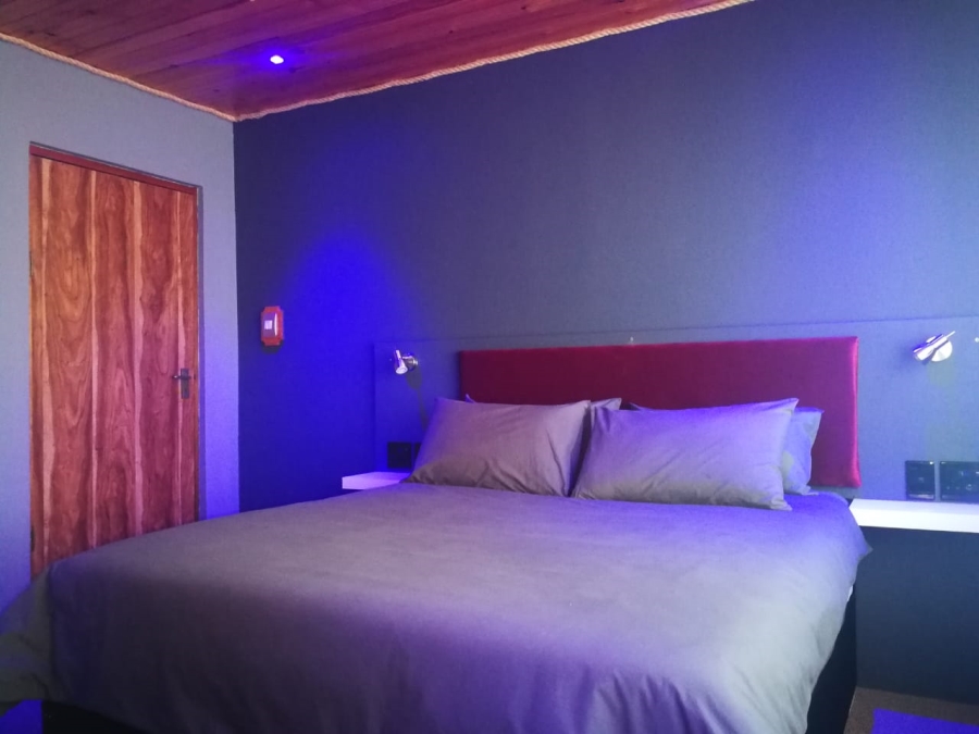 7 Bedroom Property for Sale in Sunwich Port KwaZulu-Natal