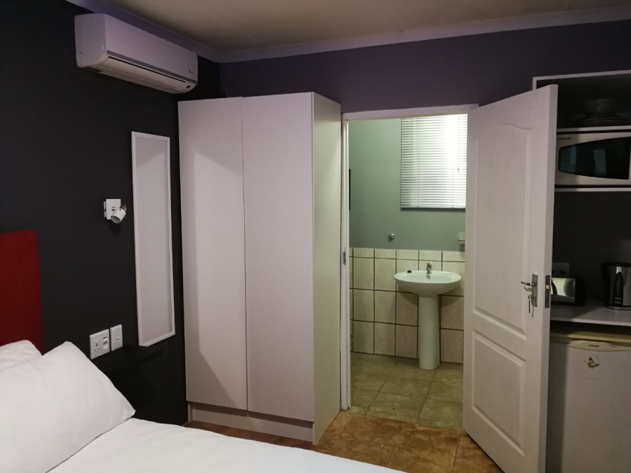 7 Bedroom Property for Sale in Sunwich Port KwaZulu-Natal