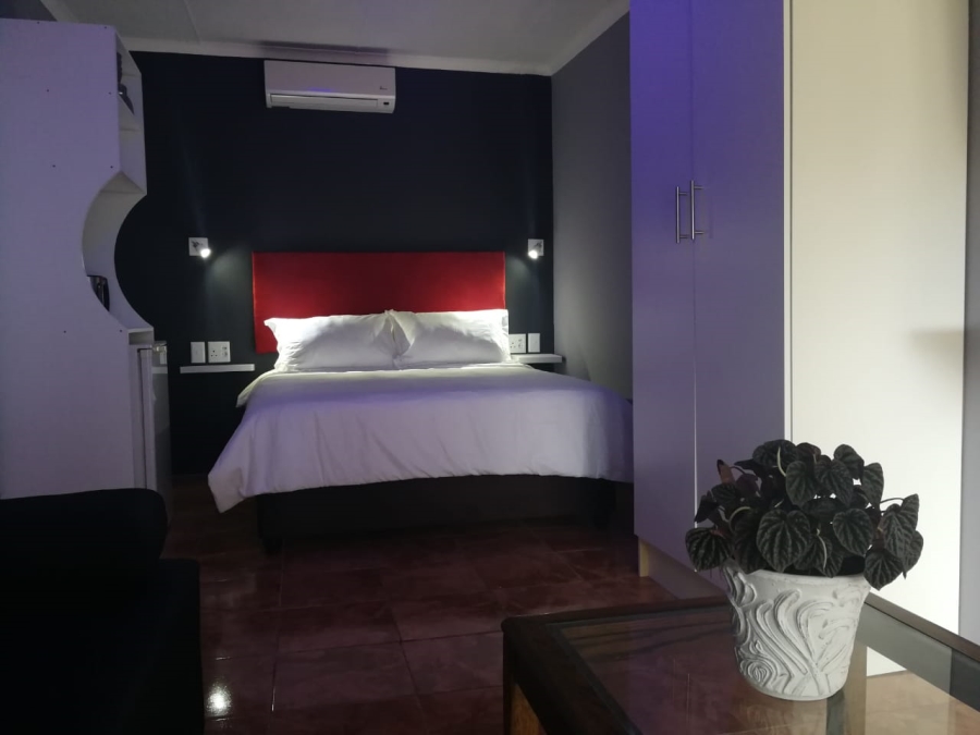 7 Bedroom Property for Sale in Sunwich Port KwaZulu-Natal