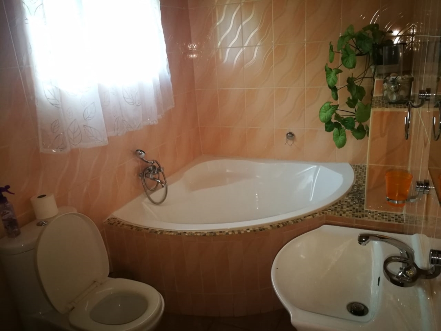 7 Bedroom Property for Sale in Sunwich Port KwaZulu-Natal