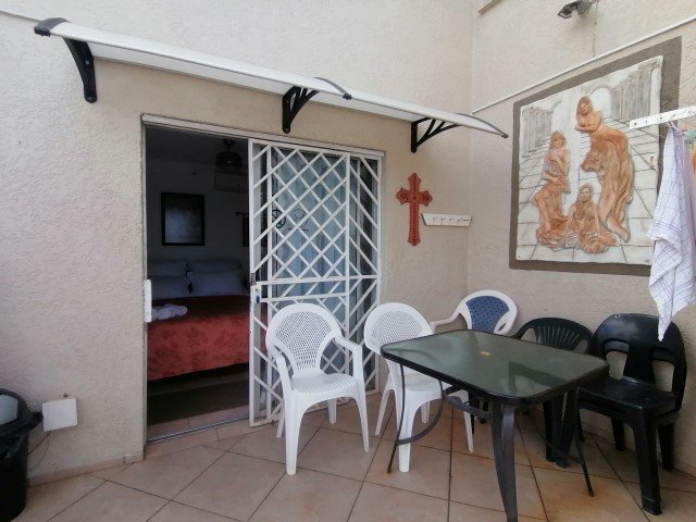 6 Bedroom Property for Sale in Uvongo KwaZulu-Natal