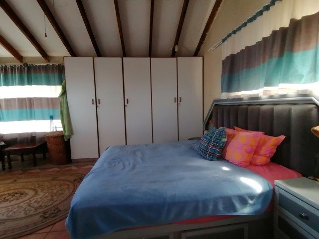 6 Bedroom Property for Sale in Uvongo KwaZulu-Natal