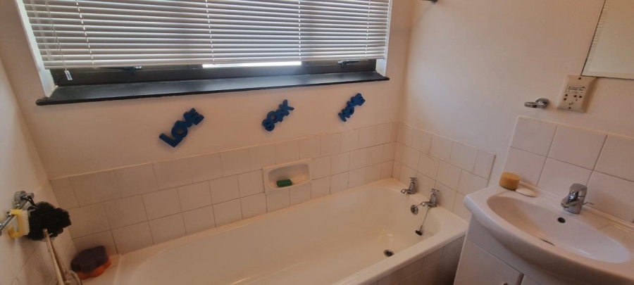 2 Bedroom Property for Sale in Glenmore KwaZulu-Natal