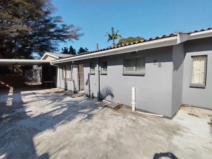 2 Bedroom Property for Sale in Uvongo KwaZulu-Natal