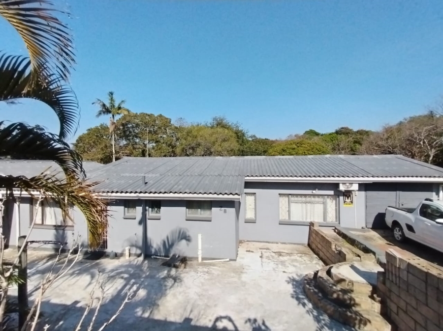 2 Bedroom Property for Sale in Uvongo KwaZulu-Natal