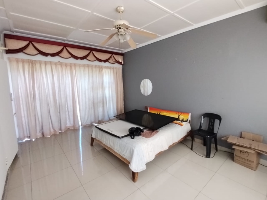 2 Bedroom Property for Sale in Uvongo KwaZulu-Natal