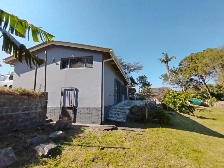 2 Bedroom Property for Sale in Uvongo KwaZulu-Natal
