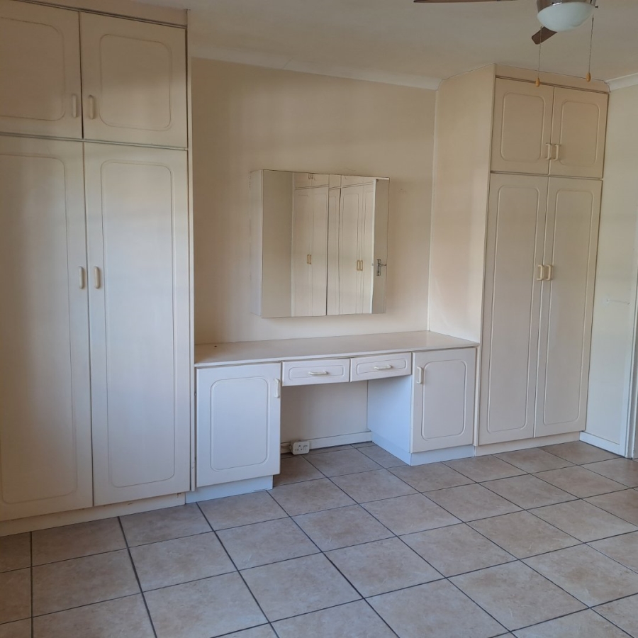 1 Bedroom Property for Sale in Scottburgh Central KwaZulu-Natal
