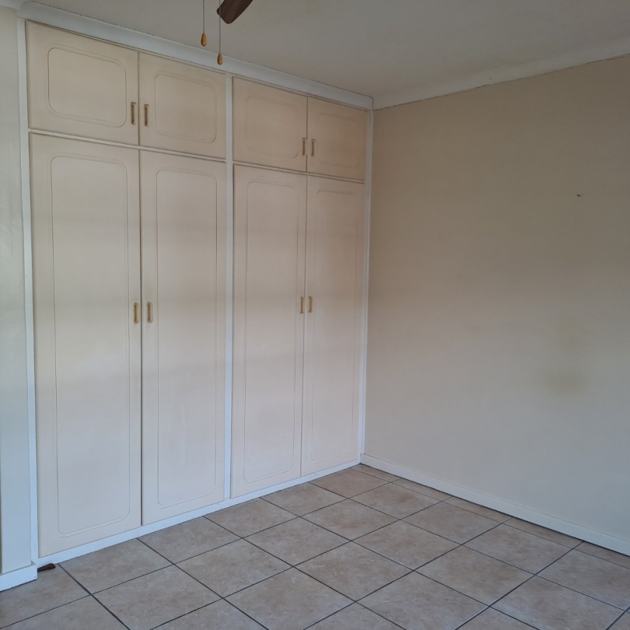 1 Bedroom Property for Sale in Scottburgh Central KwaZulu-Natal
